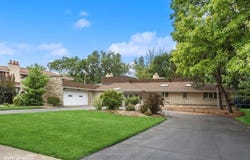 Riverside, IL 60546