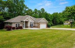 435 Cedar View Lane, Bedford, IN 47421-7252
