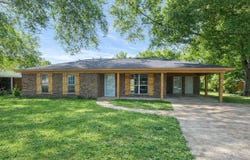 104 Goza St, Grenada, MS 38901