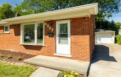 8937 Sunbury, Livonia, MI 48150