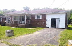 121 BRAKE Road, Elliston, VA 24087