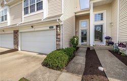 29089 Pembrooke Boulevard, Olmsted Twp, OH 44138