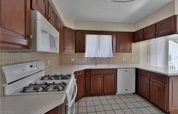 4185 Adeer Drive, Canfield, OH 44406