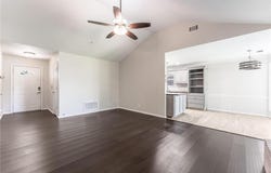 1105  N Oriole  AVE, Rogers, AR 72756