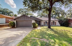 5700 Kingstree Court, Arlington, TX 76017