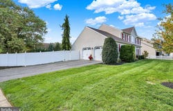 300 ELIZABETH Drive, SINKING SPRING, PA 19608