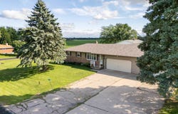 6725 Prairie View Drive, Sun Prairie, WI 53590