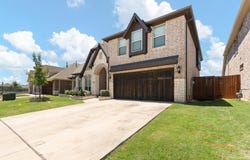 505 Livia Street, Burleson, TX 76028
