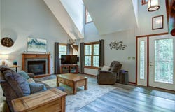 1305 River Avenue E, Ladysmith, WI 54848