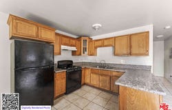 116 E 68th St, Los Angeles, CA 90003