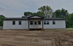30050 Wren Street, Elkhart, IN 46517-9327