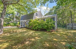 29 Winston Avenue, Buzzards Bay, MA 02532