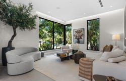 250 190th St, Sunny Isles Beach, FL 33160