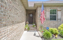 902 N 19th Avenue, Ozark, MO 65721
