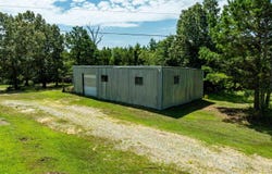 29 Bunch Ln, Cave City, AR 72521