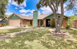 5222 Edinburg Circle, Corpus Christi, TX 78413