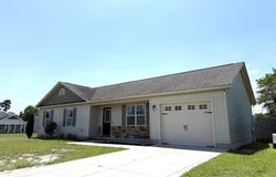 607 Parsley Drive, Hubert, NC 28539