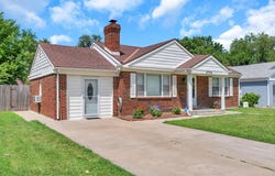 6008 Rockwood Rd, Wichita, KS 67208
