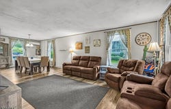 80 Church St, Franklin Boro, NJ 07416-1429