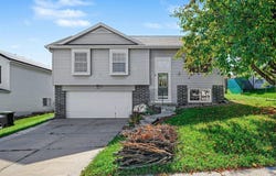 7871 Mary Street, Omaha, NE 68122