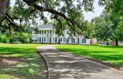 2123 St. Mary Highway, Thibodaux, LA 70301