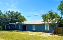 704 W Brazos Street, Groesbeck, TX 76642