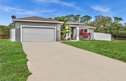 6027 Acorn Circle, Labelle, FL 33935