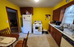 145 Stewart Ave, Haysville, KS 67060