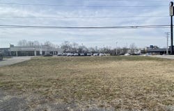 340 Three Springs Road, Bowling Green, KY 42103