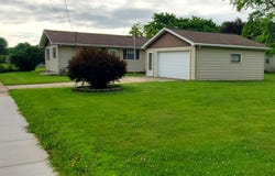 8 S ST JOSEPHS Lane, FOND DU LAC, WI 54935-3037