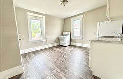 352 2nd St, Pitcairn, PA 15140