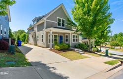 14 Greenridge Dr, Greenville, SC 29607