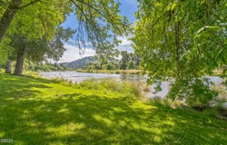 1732 Del Rio Road, Roseburg, OR 97471