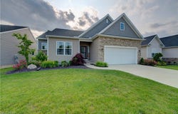 105 W Spring Drive, Elyria, OH 44035