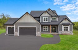 6340 Congress Dr, West Bend, WI 53095