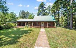 9609 State Highway 21S, Doniphan, MO 63935