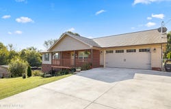 319 Ayers Rd, Kodak, TN 37764