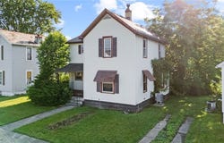 409 Kelly Street NW, New Philadelphia, OH 44663