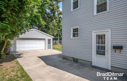 923 Northwood Street NE, Grand Rapids, MI 49505