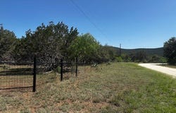 698 N Kahn, Rio Frio, TX 78879