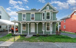 226 N MARKET STREET, DUNCANNON, PA 17020