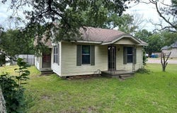 615 Millville Dr, Henderson, TX 75652