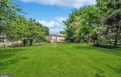 10009 THOMPSON RIDGE COURT, GREAT FALLS, VA 22066