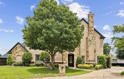 2157 Lookout Court, Hurst, TX 76054