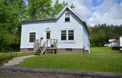 4011 W 9th St, Duluth, MN 55807