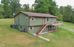 2086 Hickory Valley Rd., Maynardville, TN 37807