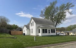 700 Main St., Akron, IA 51001