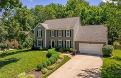 8517 Richards Road, Lenexa, KS 66215