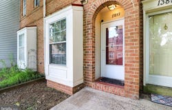 13893 OYSTER POINT Court, CHANTILLY, VA 20151