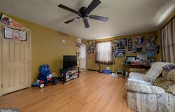 224 W UNDERWOOD AVENUE, WEST DEPTFORD, NJ 08096